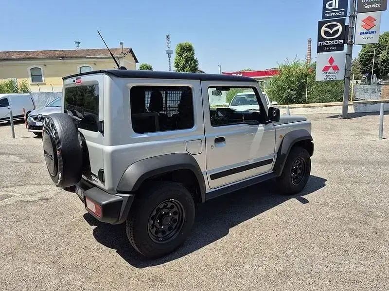 Usata Suzuki Jimny 102 CV (75 kW) 2024 Other SUV