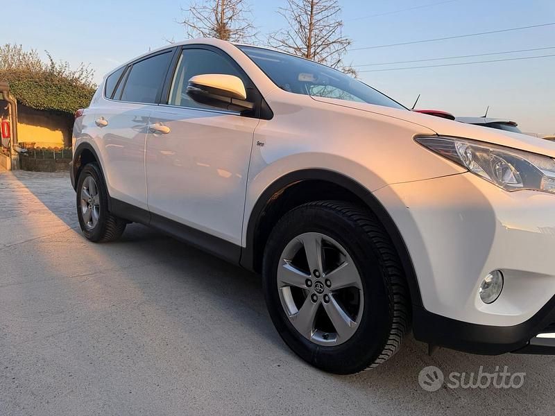 Usata Toyota RAV4 Style 124 CV (91 kW) 2014 Bianco SUV