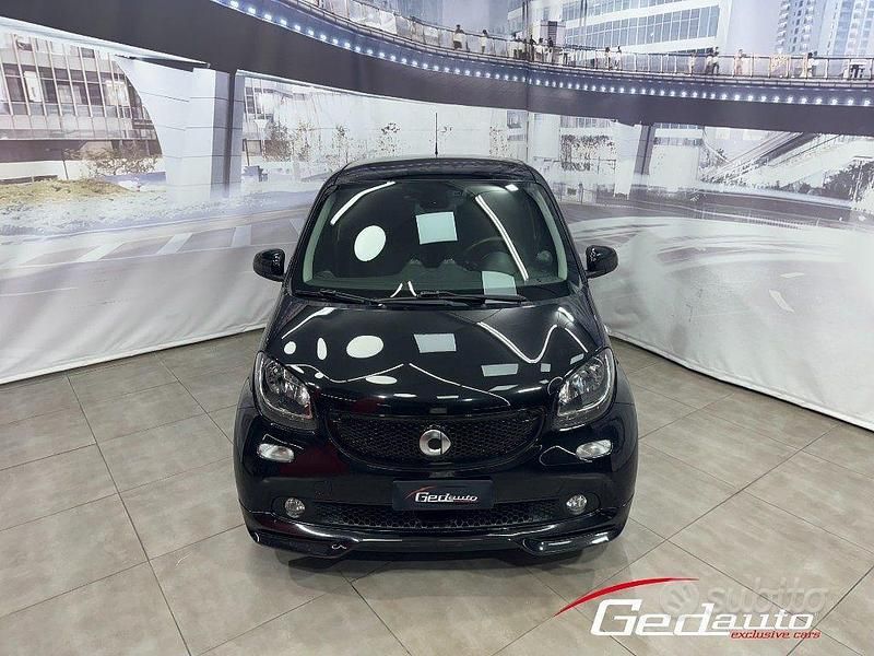 Usata Smart ForFour Superpassion 71 CV (52 kW) 2019 Nero(met.) Utilitaria
