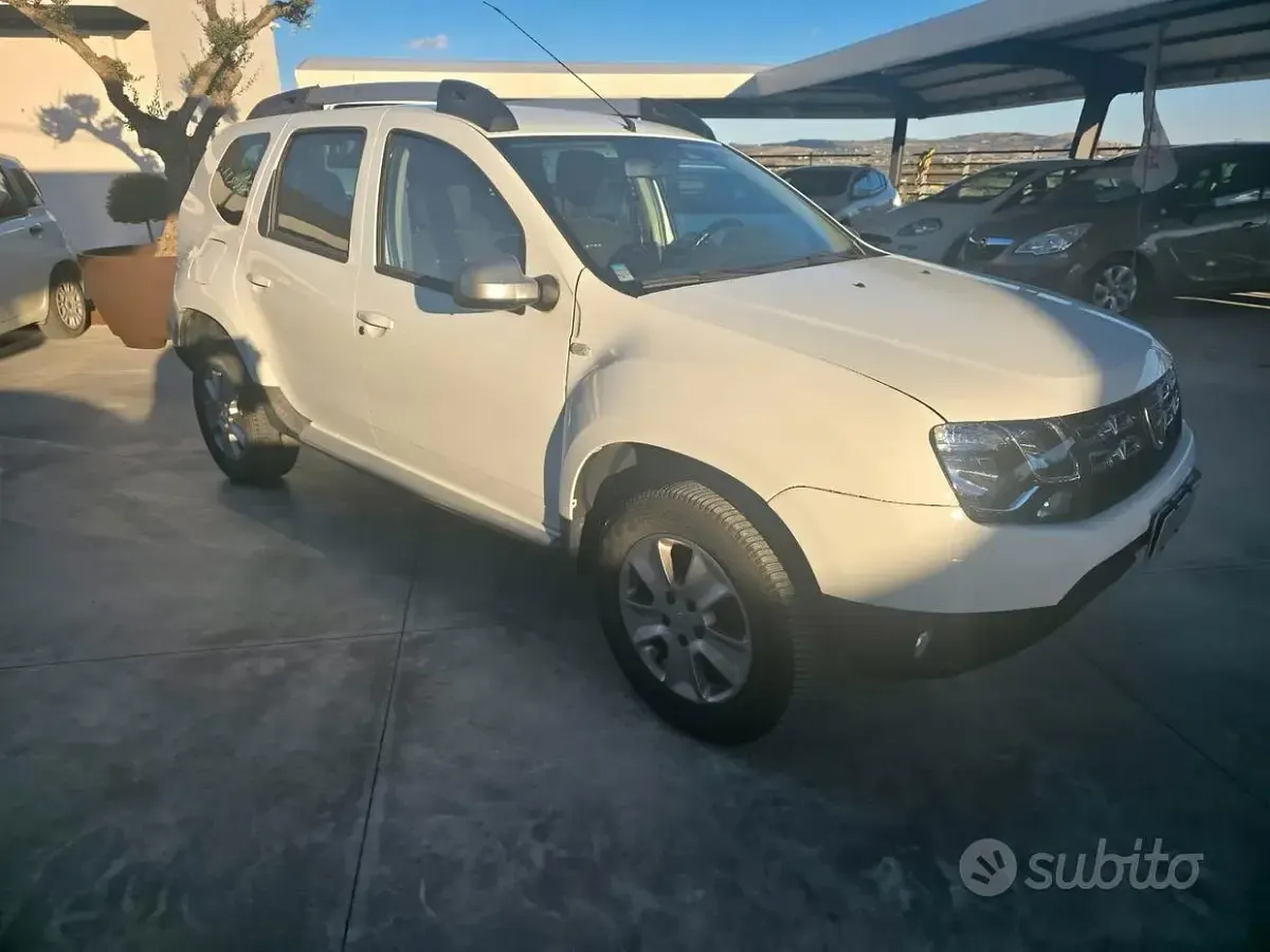 Usata Dacia Duster Ambiance 110 CV (80 kW) 2014 Bianco SUV