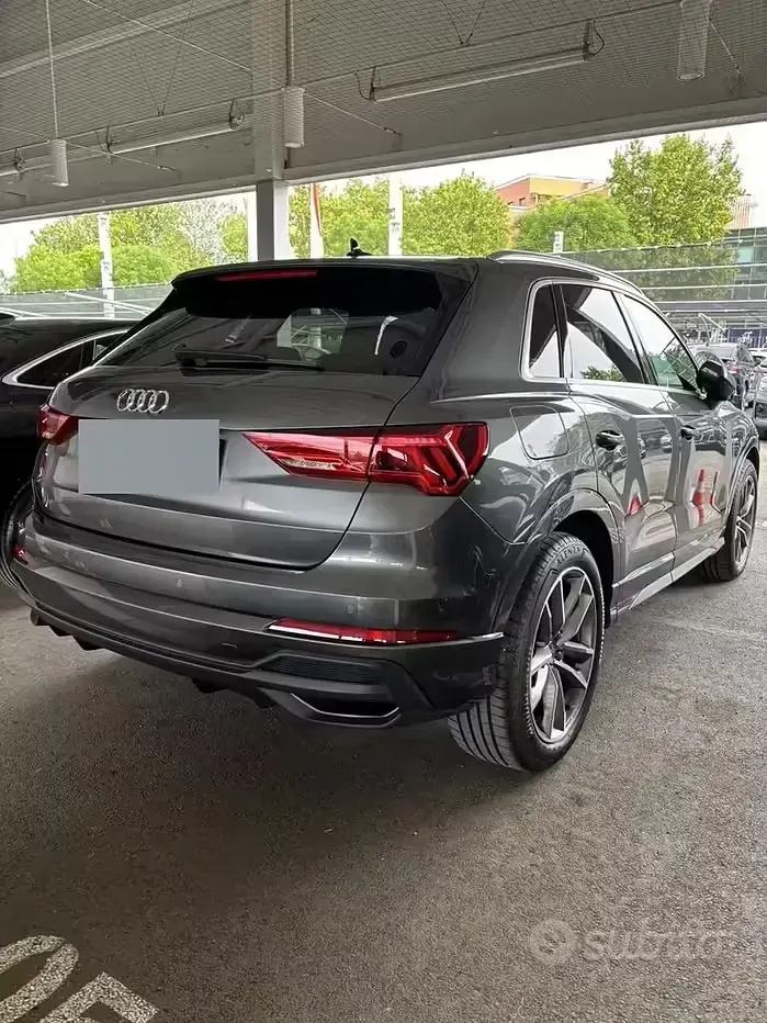 Usata Audi Q3 S-Line 150 CV (110 kW) 2024 Grigio SUV