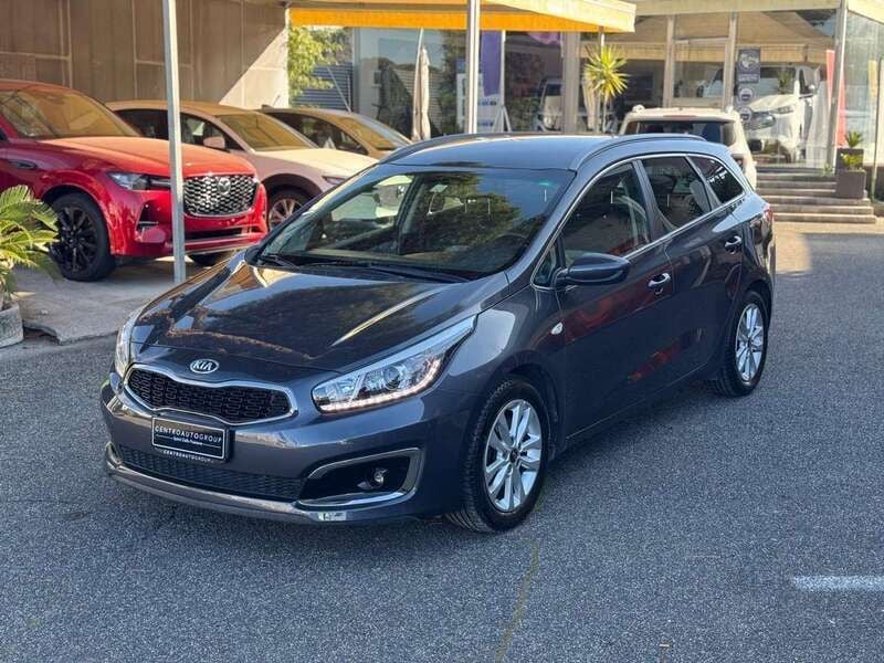 Usata Kia Ceed Sportswagon 110 CV (80 kW) 2015 Grigio Station wagon