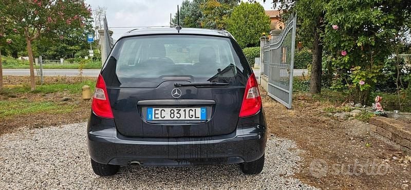 Usata Mercedes A180 Avantgarde 81 CV (59 kW) 2010 Nero Berlina