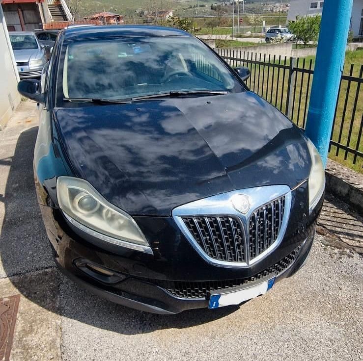 Usata Lancia Delta 120 CV (88 kW) 2010 Nero Utilitaria