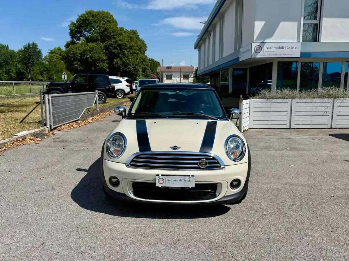 Usata Mini ONE 75 CV (55 kW) 2013 Bianco Utilitaria