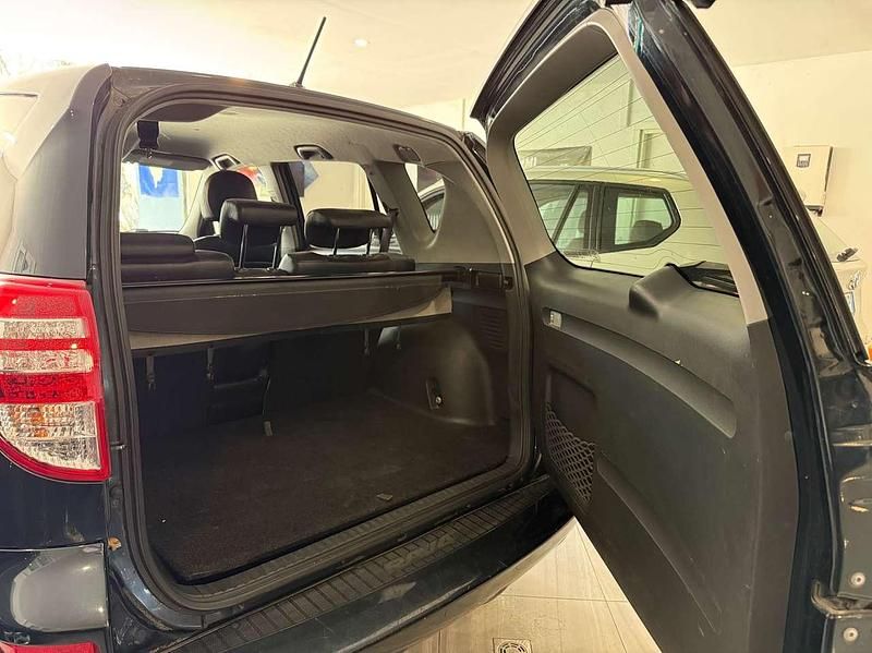 Usata Toyota RAV4 150 CV (110 kW) 2011 Nero SUV