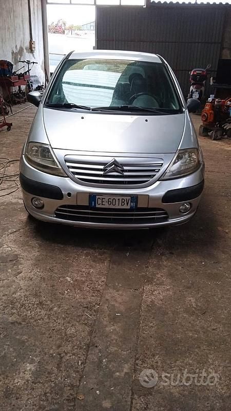 Usata 2003 Citroën C3 Tre volumi | 2000 € (Buon prezzo) - Immagine 1/4