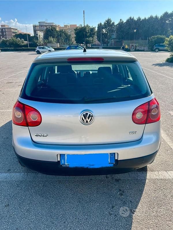 Usata VW Golf IV 105 CV (77 kW) 2006 Grigio Berlina