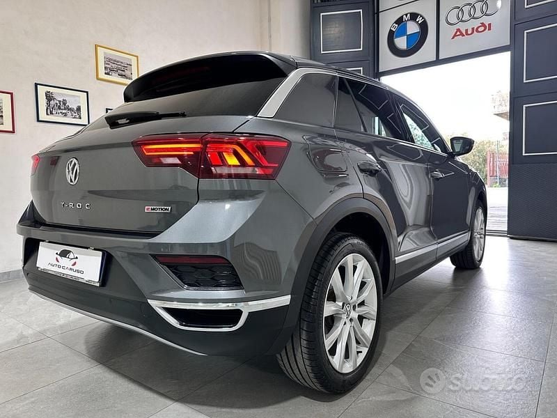 Usata VW T-Roc 150 CV (110 kW) 2019 Grigio SUV