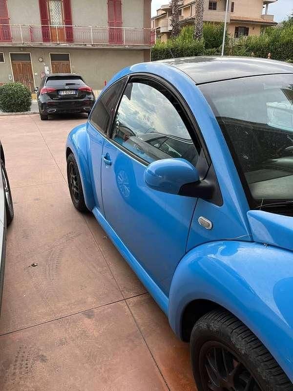 Usata VW New Beetle 90 CV (66 kW) 2000 Blu/azzurro Utilitaria