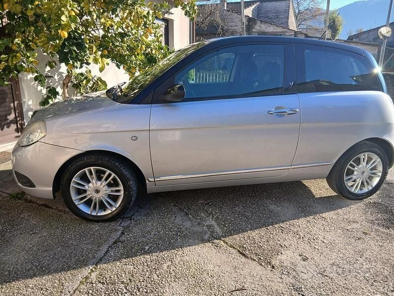 Usata Lancia Ypsilon 2007 Grigio Utilitaria