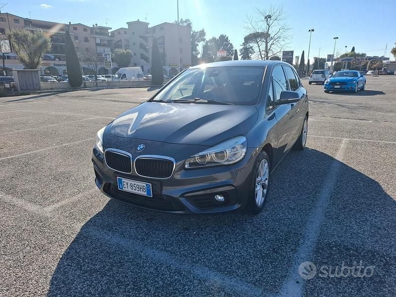 Usata BMW 218 Active Tourer Luxury Line 150 CV (110 kW) 2015 Grigio Monovolume