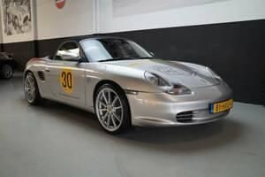 Second-hand Porsche Boxster 228 CP (167 kW) 2003 Argintiu Cabrio