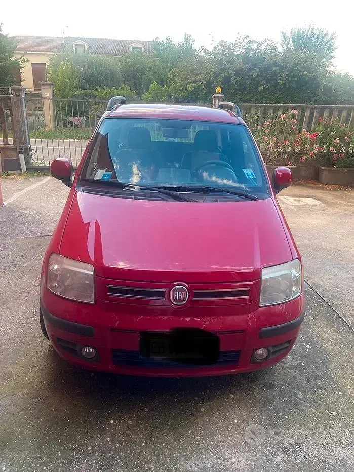 Usata Fiat Panda 69 CV (50 kW) 2011 Rosso Utilitaria
