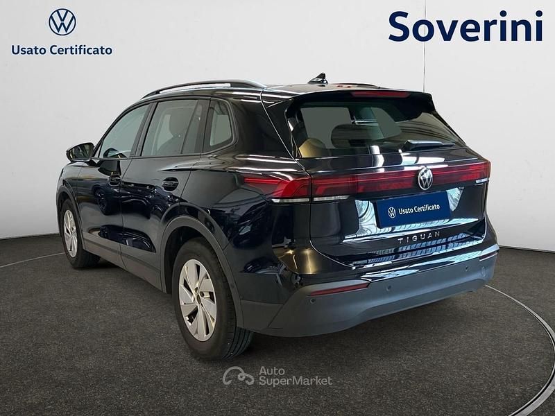 Usata VW Tiguan Life 150 CV (110 kW) 2024 Nero SUV