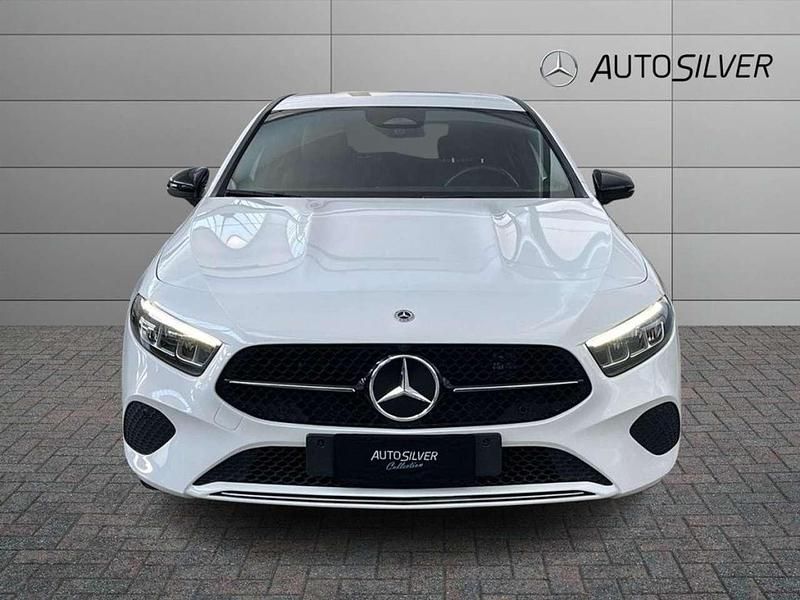 Usata Mercedes A250 Advanced Plus 163 CV (119 kW) 2024 Bianco / pastello Berlina