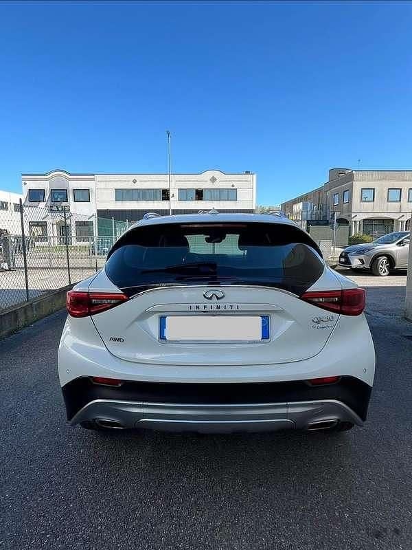 Usata Infiniti Q30 170 CV (125 kW) 2017 Berlina