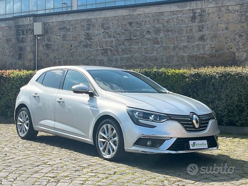 Usata Renault Mégane IV Zen 110 CV (80 kW) 2018 Grigio Coupé
