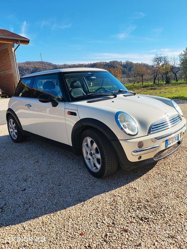 Usata Mini ONE 90 CV (66 kW) 2003 Bianco Utilitaria