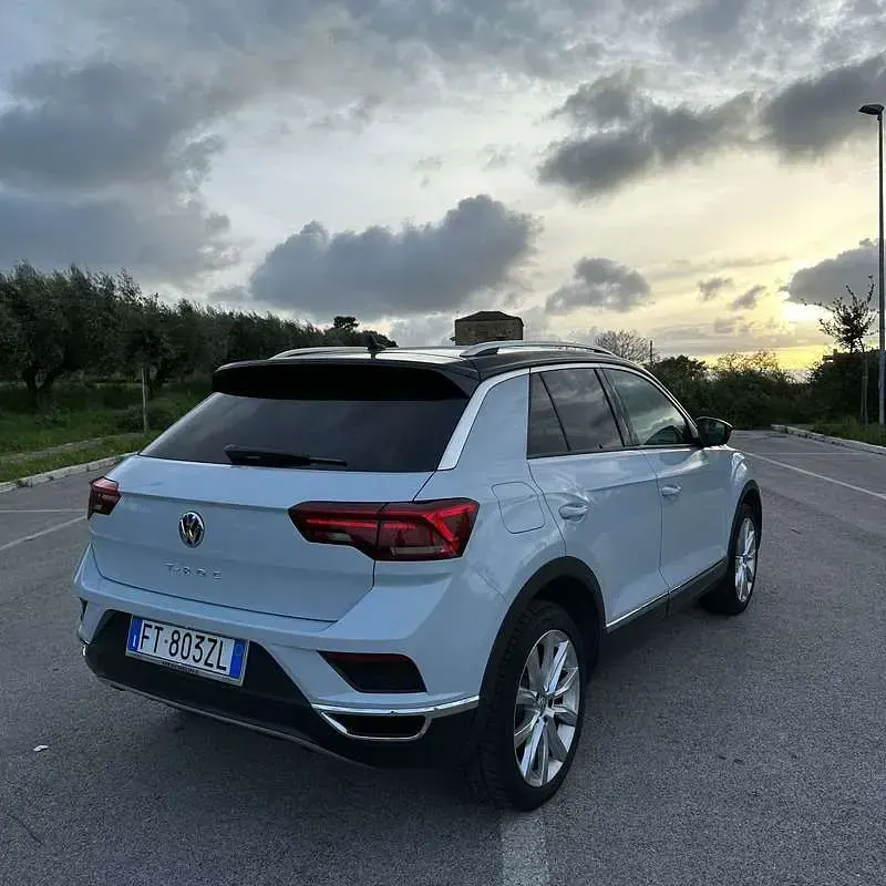 Usata VW T-Roc Advance 116 CV (85 kW) 2019 Bianco SUV