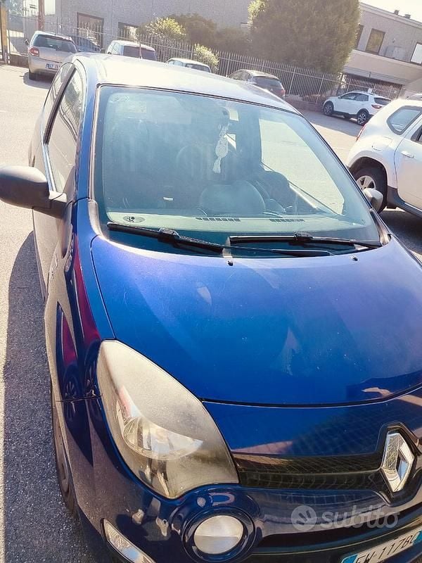 Blu Usata 2014 Renault Twingo Due volumi | 4000 € (Super prezzo) - Immagine 1/4