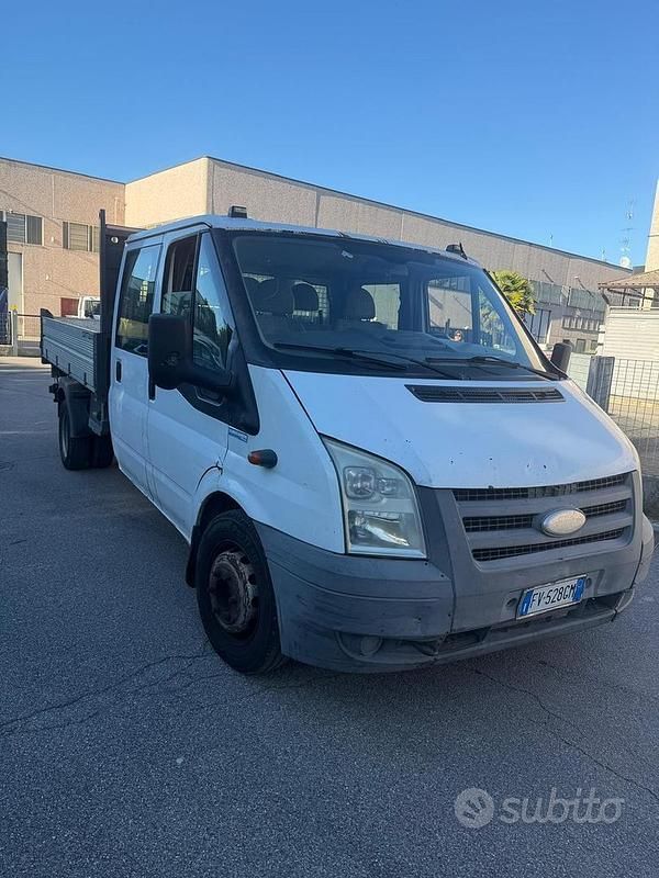 Usata Ford E-Transit 135 kW (184 CV) 2008 Bianco Furgone