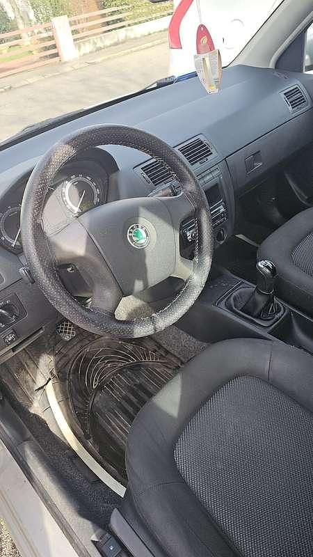 Usata Skoda Fabia Elegance 75 CV (55 kW) 2005 Station wagon