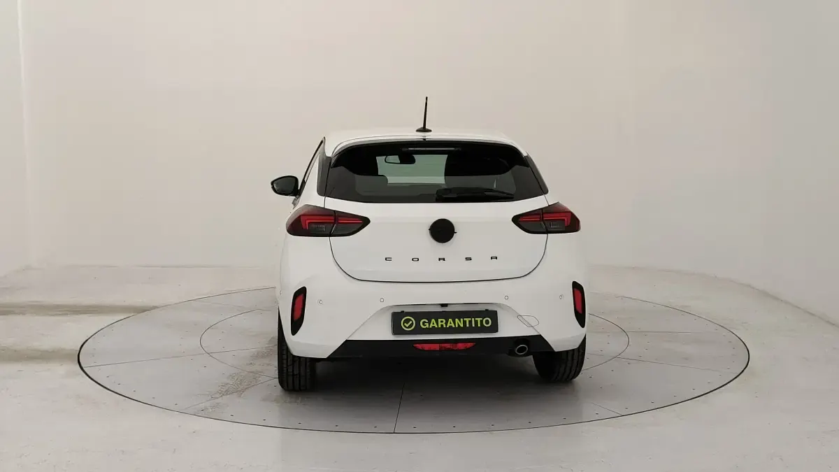 Usata Opel Corsa S 101 CV (74 kW) 2025 Arktis white Utilitaria