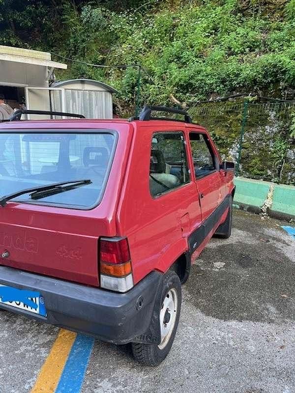 Usata Fiat Panda 4x4 54 CV (39 kW) 2002 Rosso Utilitaria