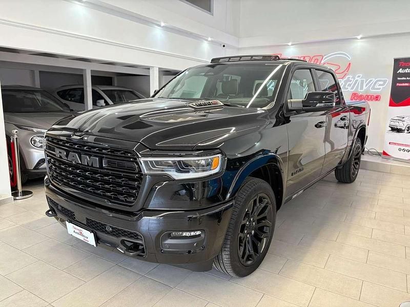 Usata RAM 1500 551 CV (405 kW) 2025 Nero metallizzato Pick-up