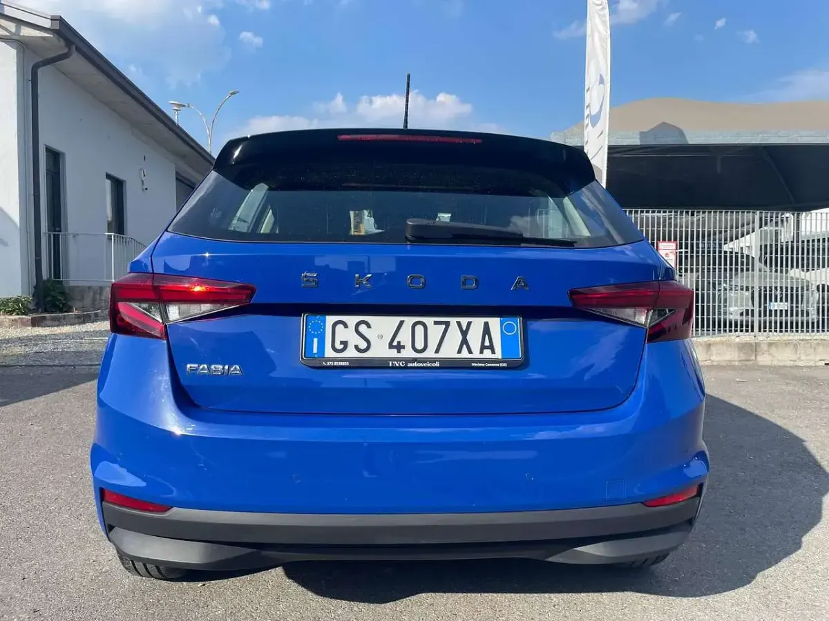 Usata Skoda Fabia Selection 95 CV (69 kW) 2024 Blu/azzurro Utilitaria