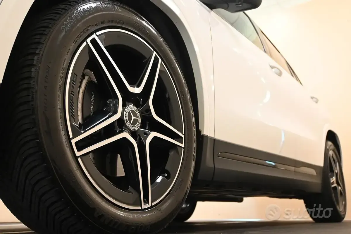 Usata Mercedes GLA180 116 CV (85 kW) 2024 Bianco SUV