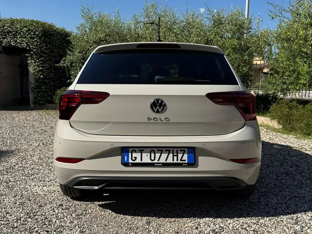 Usata VW Polo Edition 95 CV (69 kW) 2024 Beige Utilitaria