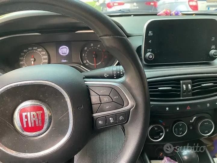 Usata Fiat Tipo 120 CV (88 kW) 2020 Grigio Station wagon