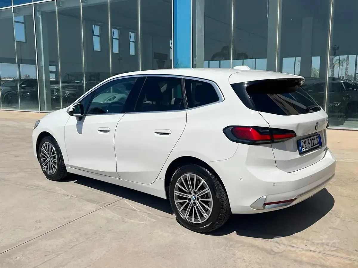 Usata BMW 218 Active Tourer M Sport 150 CV (110 kW) 2022 Bianco Monovolume