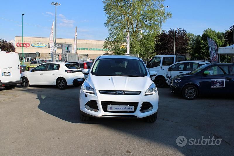 Bianco Usata 2016 Ford Kuga Titanium SUV | 11.000 € (Molto cara) - Immagine 1/4