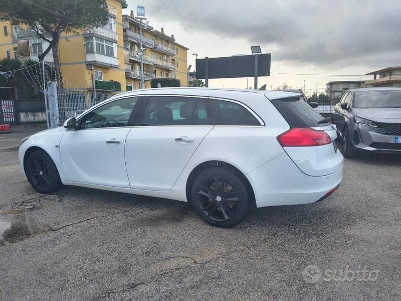 Usata Opel Insignia 160 CV (117 kW) 2012 Bianco Berlina