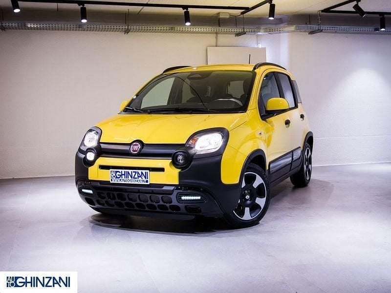 Nuova Fiat Panda Cross 69 CV (50 kW) 2025 Giallo Utilitaria