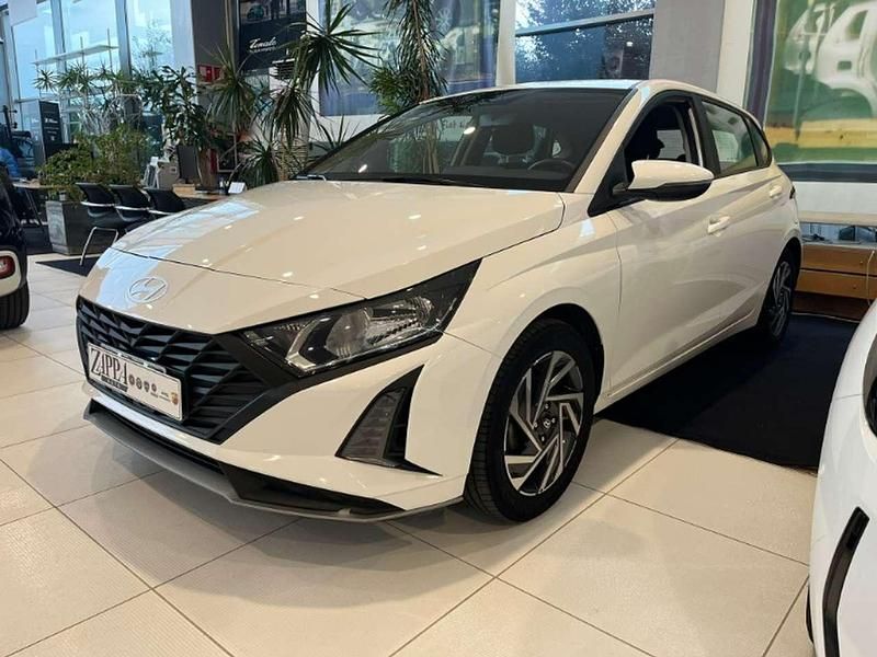Usata Hyundai i20 83 CV (61 kW) 2024 Bianco Utilitaria