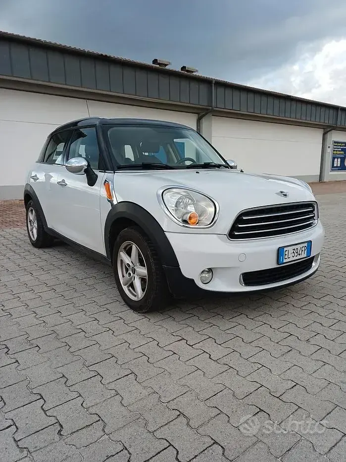 Usata Mini Cooper D Countryman 111 CV (81 kW) 2012 Bianco SUV