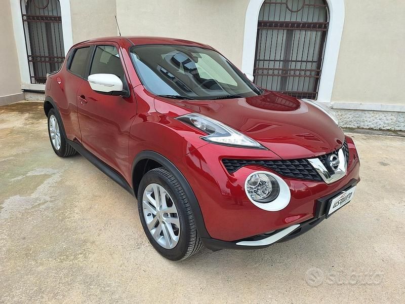 Usata Nissan Juke Tekna 110 CV (80 kW) 2015 Rosso SUV