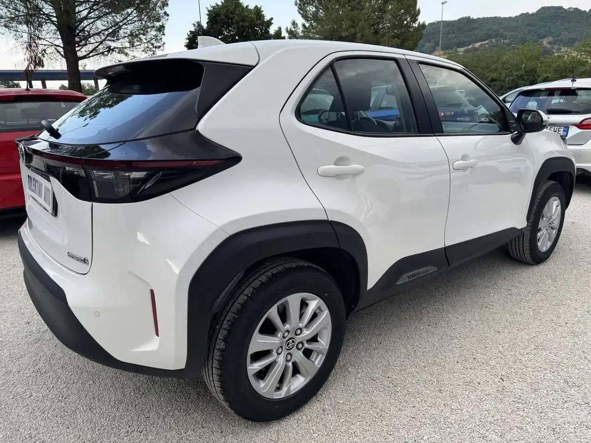 Usata Toyota Yaris Cross Business Edition 92 CV (67 kW) 2022 Other SUV