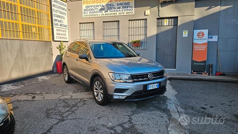 Grigio Usata 2017 VW Tiguan Style SUV | 10.800 € (Super prezzo) - Immagine 1/4