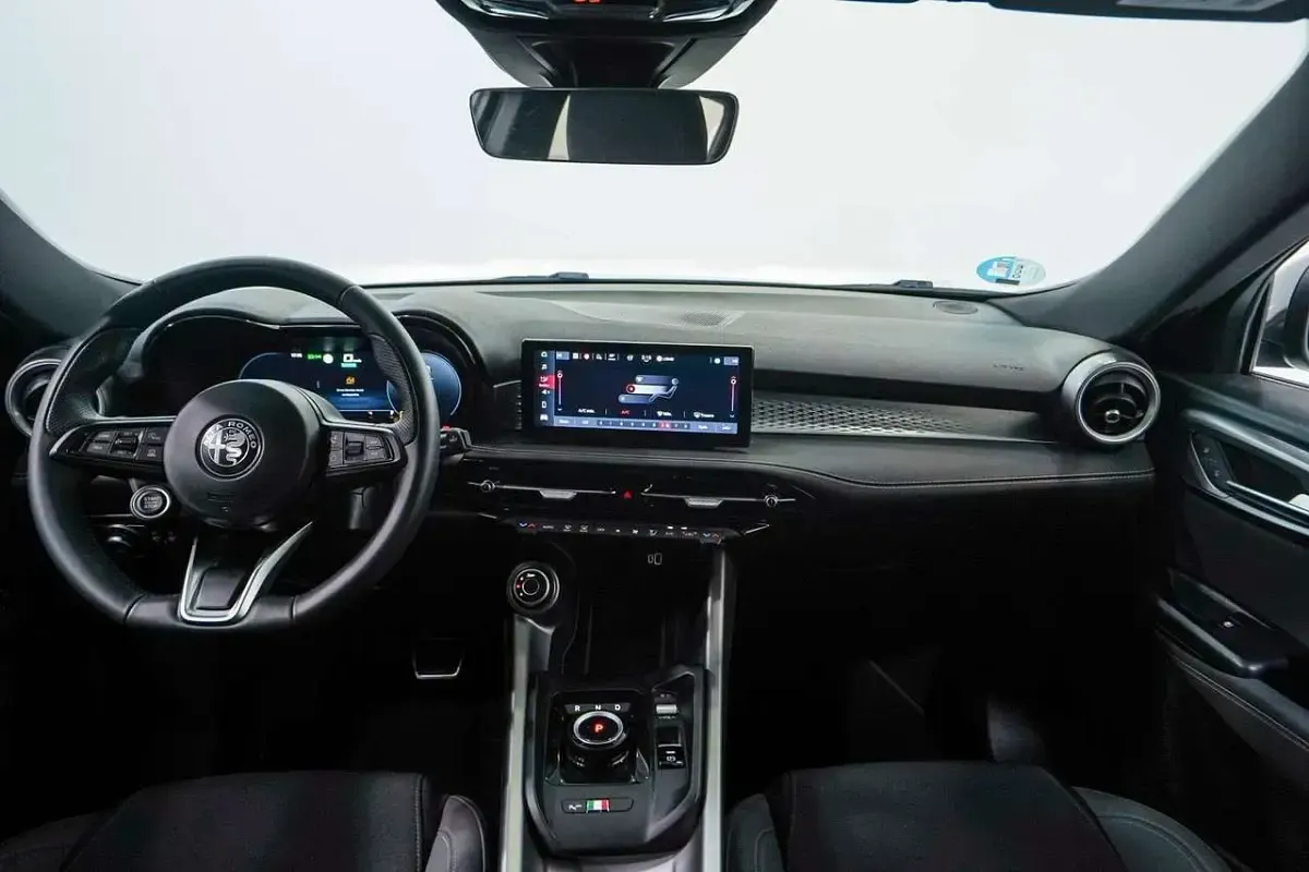 Usata Alfa Romeo Tonale Sprint 160 CV (117 kW) 2025 Vari colori SUV