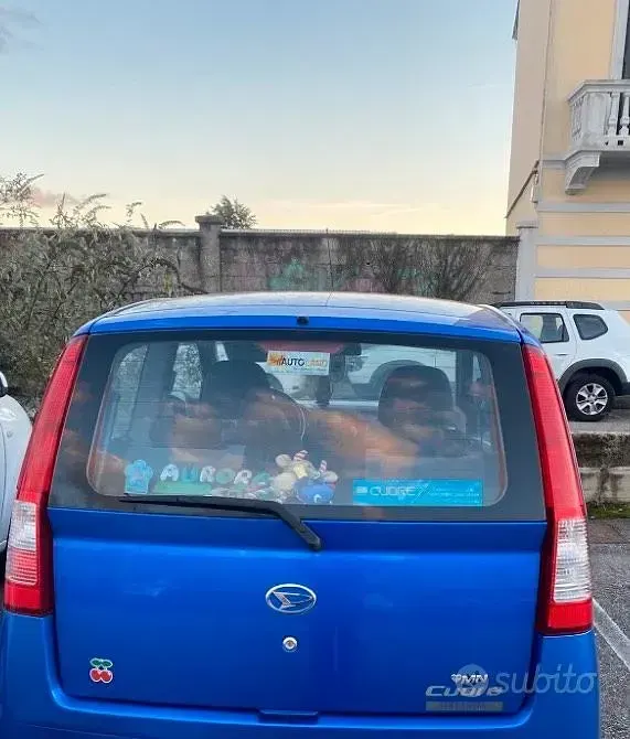 Usata Daihatsu Cuore 58 CV (42 kW) 2005 Bluazzurro Utilitaria
