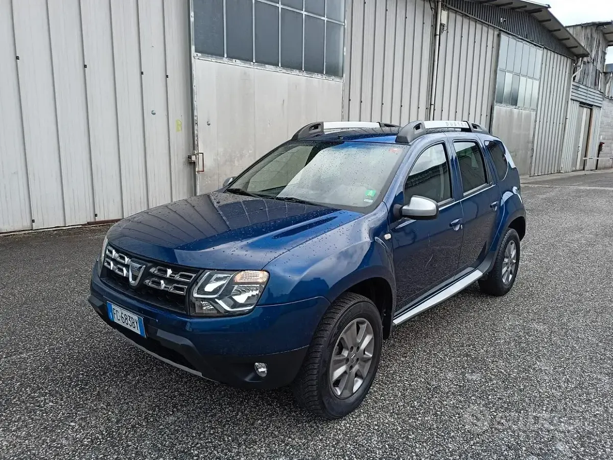 Usata Dacia Duster Lauréate 109 CV (80 kW) 2017 Blu SUV