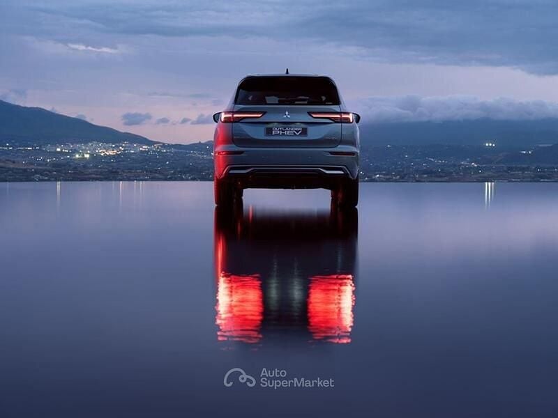 Nuova Mitsubishi Outlander P-HEV Intense 306 CV (225 kW) 2026 Other SUV