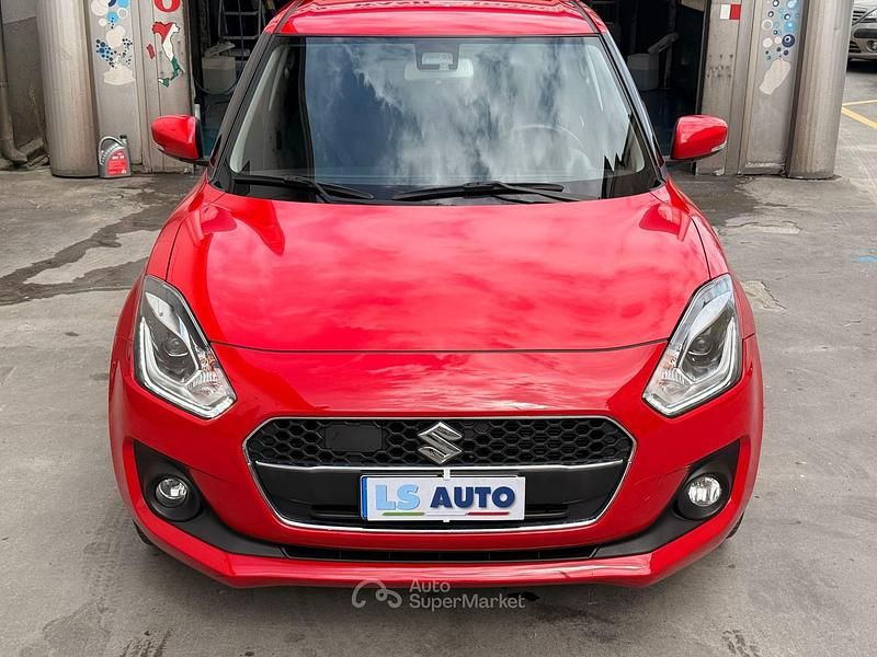 Usata Suzuki Swift 83 CV (61 kW) 2023 Rosso Utilitaria