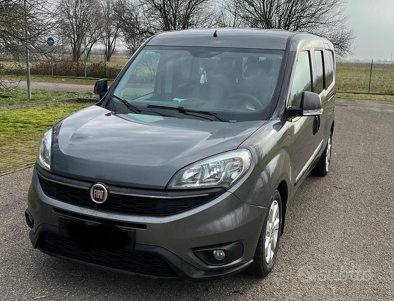 Usata Fiat Doblò 105 CV (77 kW) 2015 Monovolume