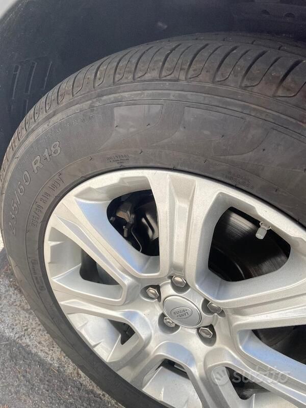 Usata Land Rover Range Rover evoque 150 CV (110 kW) 2019 Grigio SUV